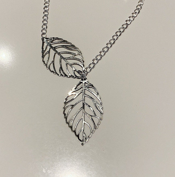 Double Leaf Layering Necklace