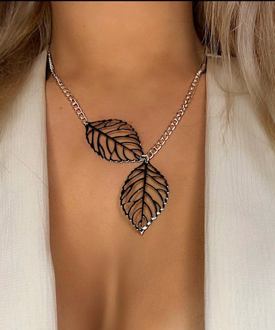 Double Leaf Layering Necklace